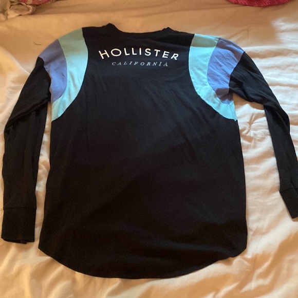 Hollister longsleeve top - Picture 2 of 2